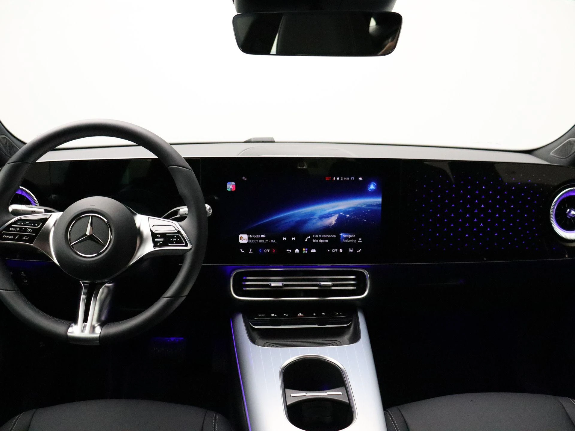Mercedes-Benz-CLA-image-23