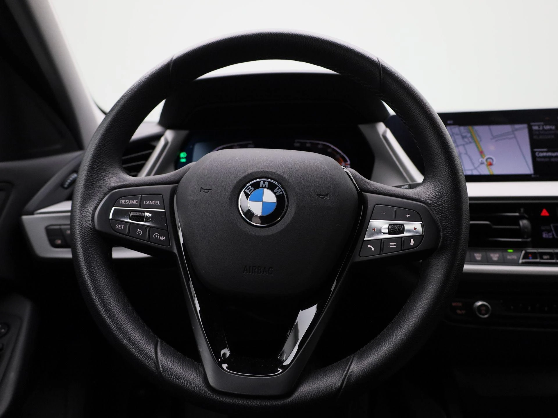 BMW-1 Reeks-image-6