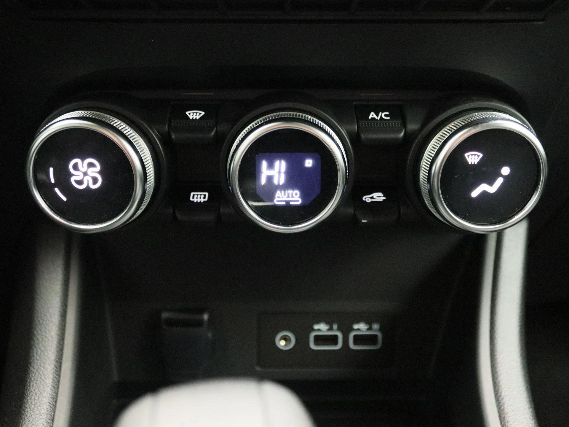 Renault-Captur-image-11
