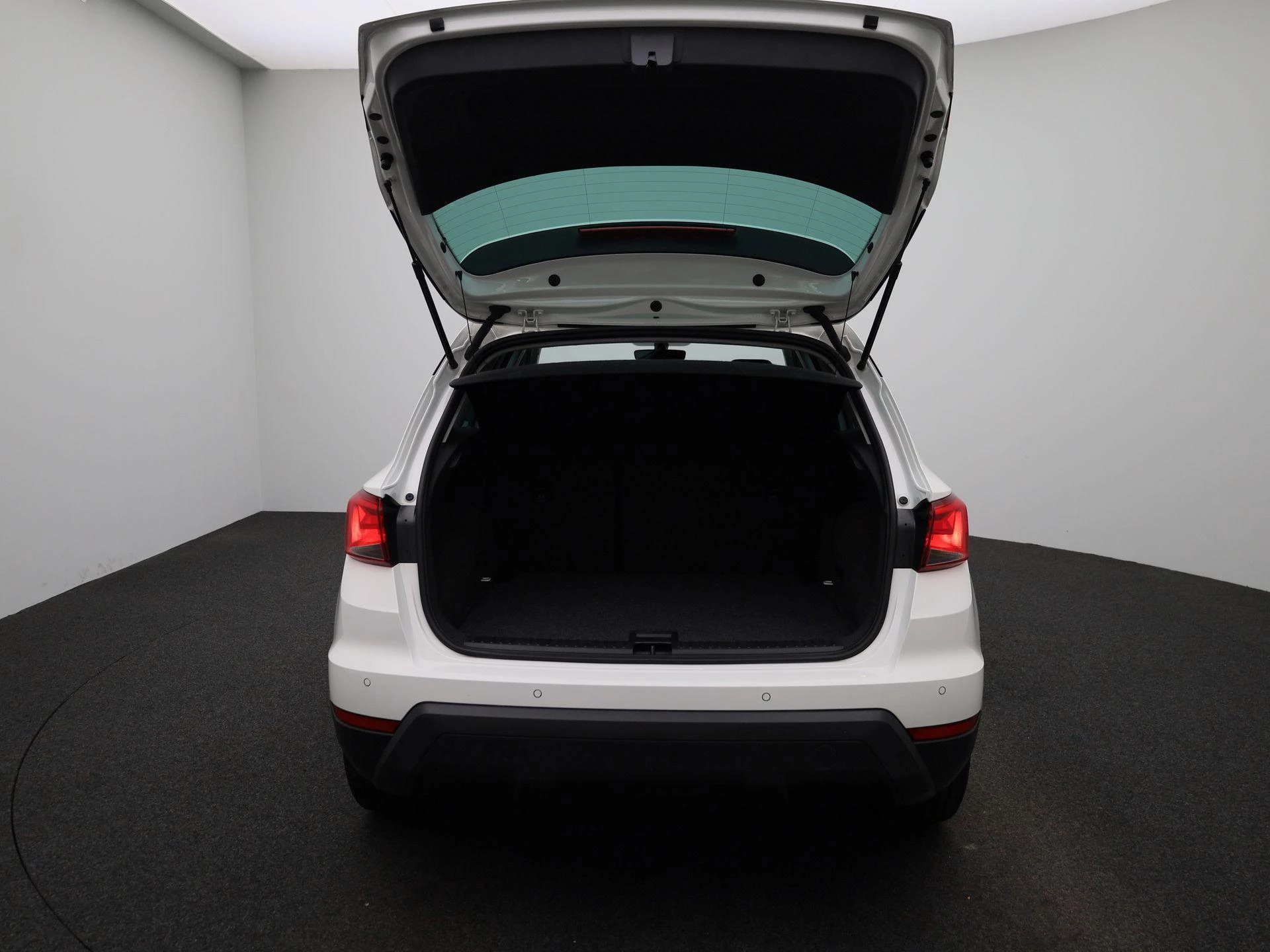 SEAT-Arona-image-10