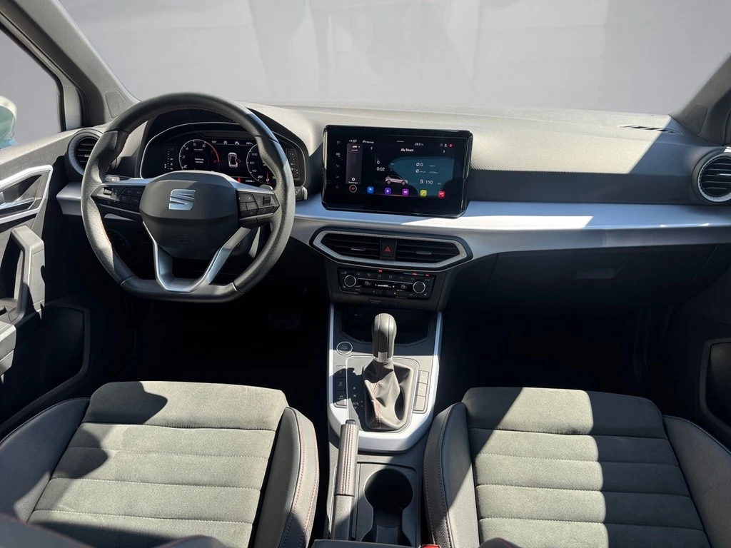 SEAT-Arona-image-7