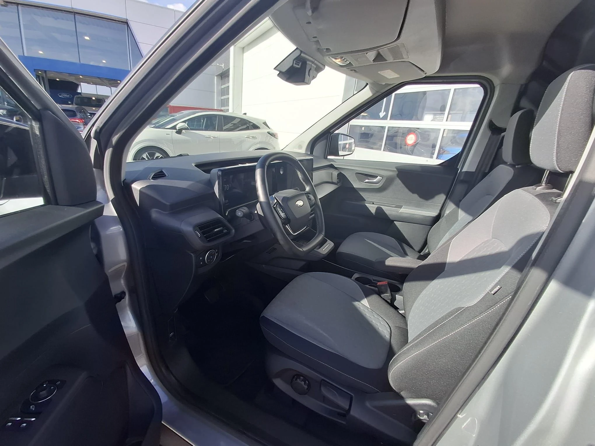 Ford-E-Transit-image-6