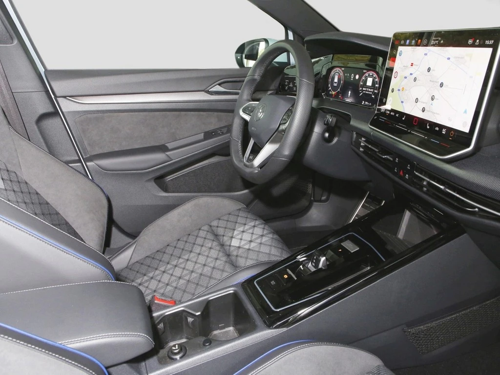 Volkswagen-Golf-image-8