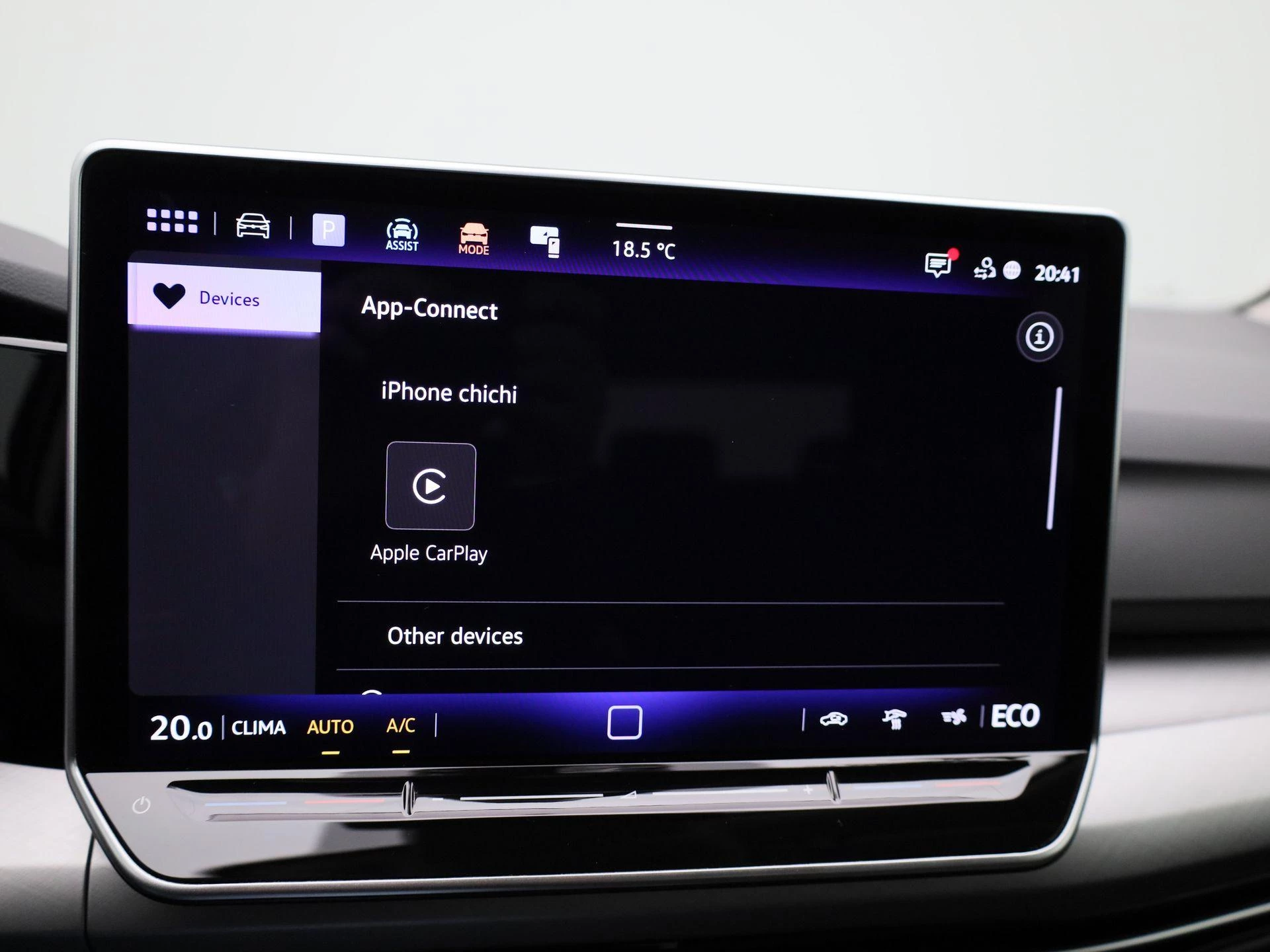 Volkswagen-Golf-image-22