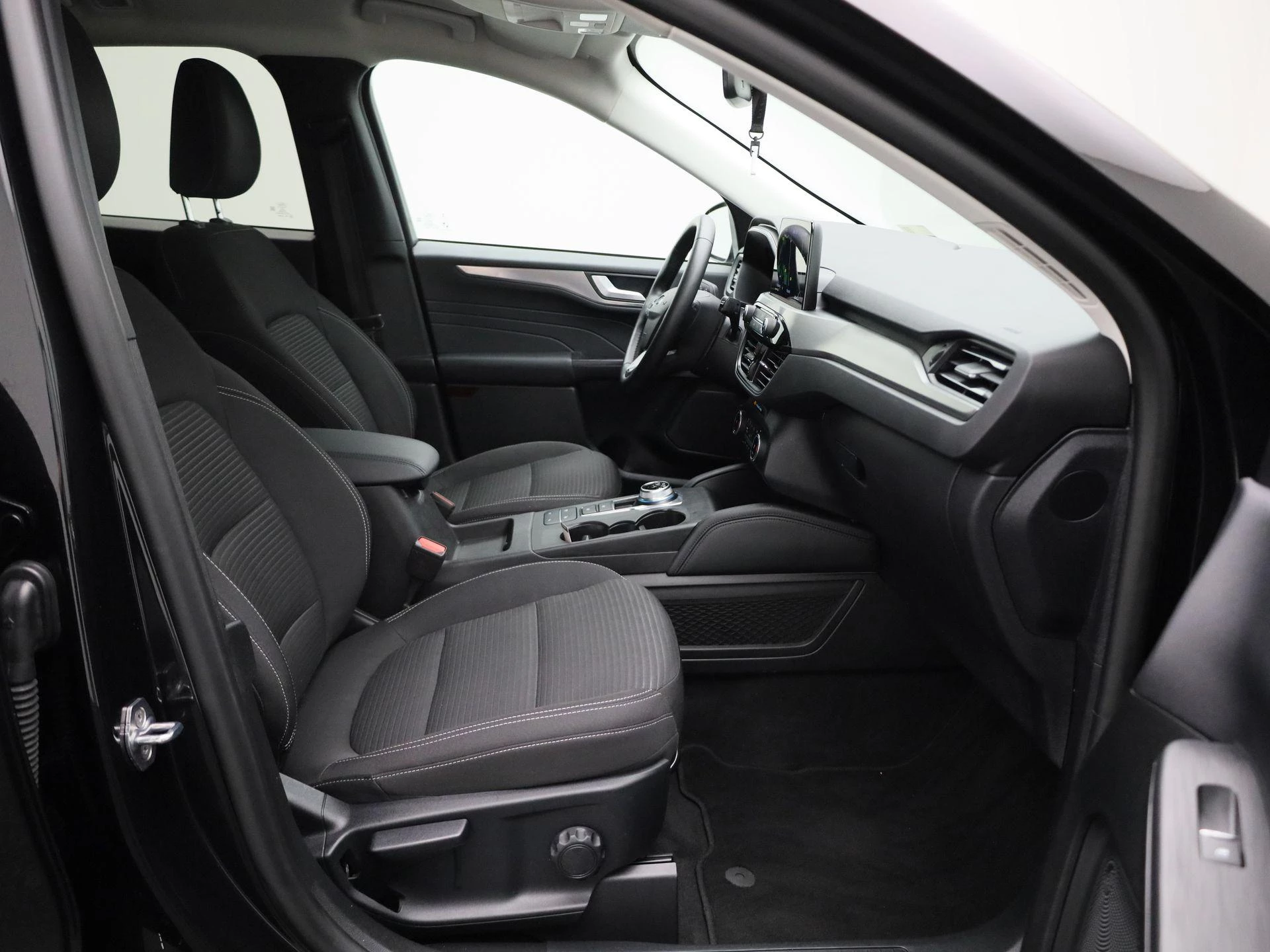 Ford-Kuga-image-29