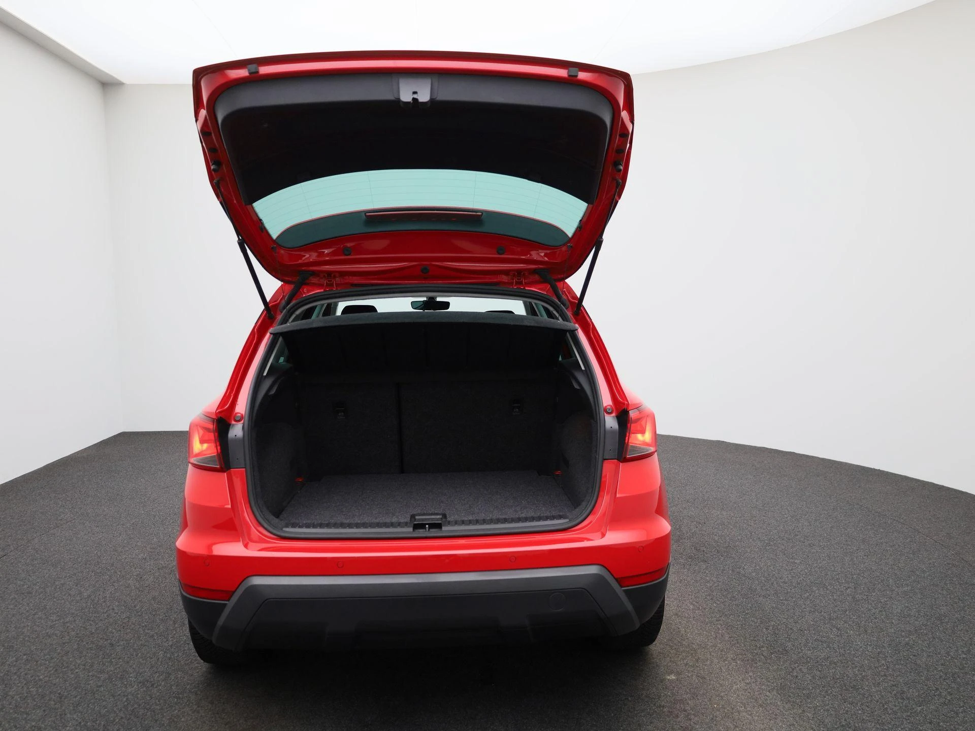 SEAT-Arona-image-10