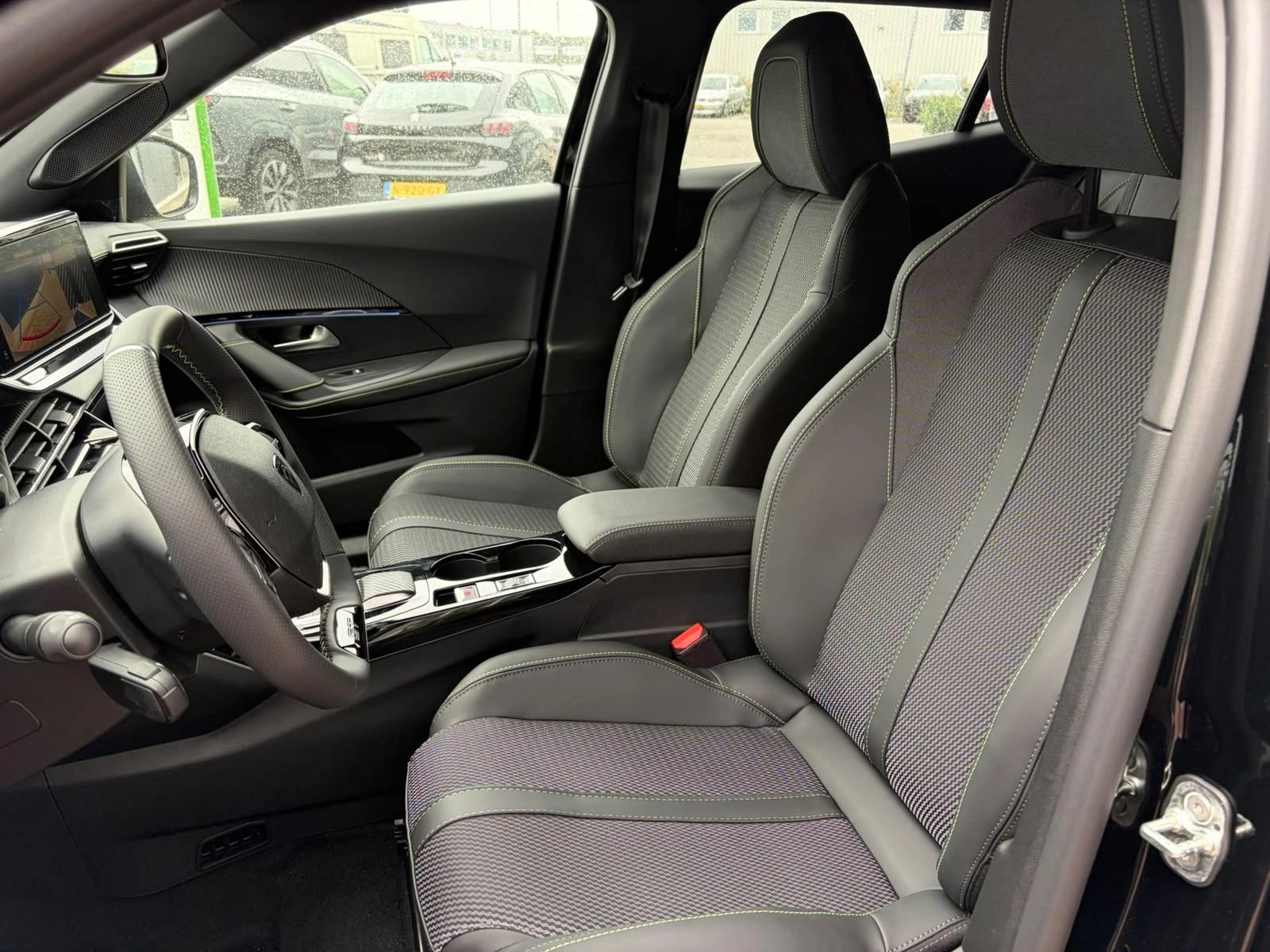 Peugeot-2008-image-6