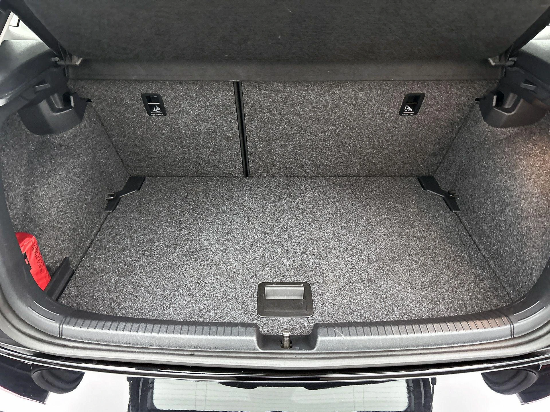 Volkswagen-Polo-image-14