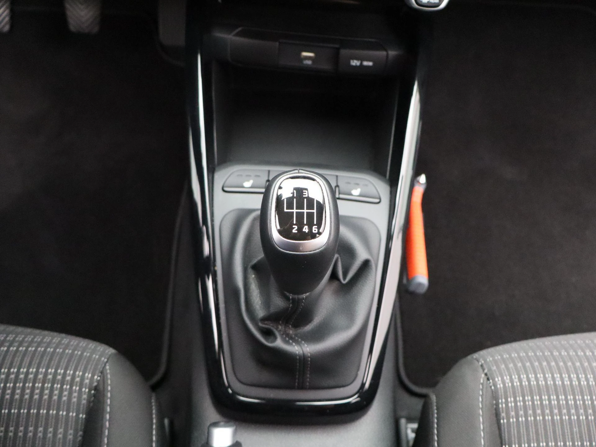 Kia-Stonic-image-11