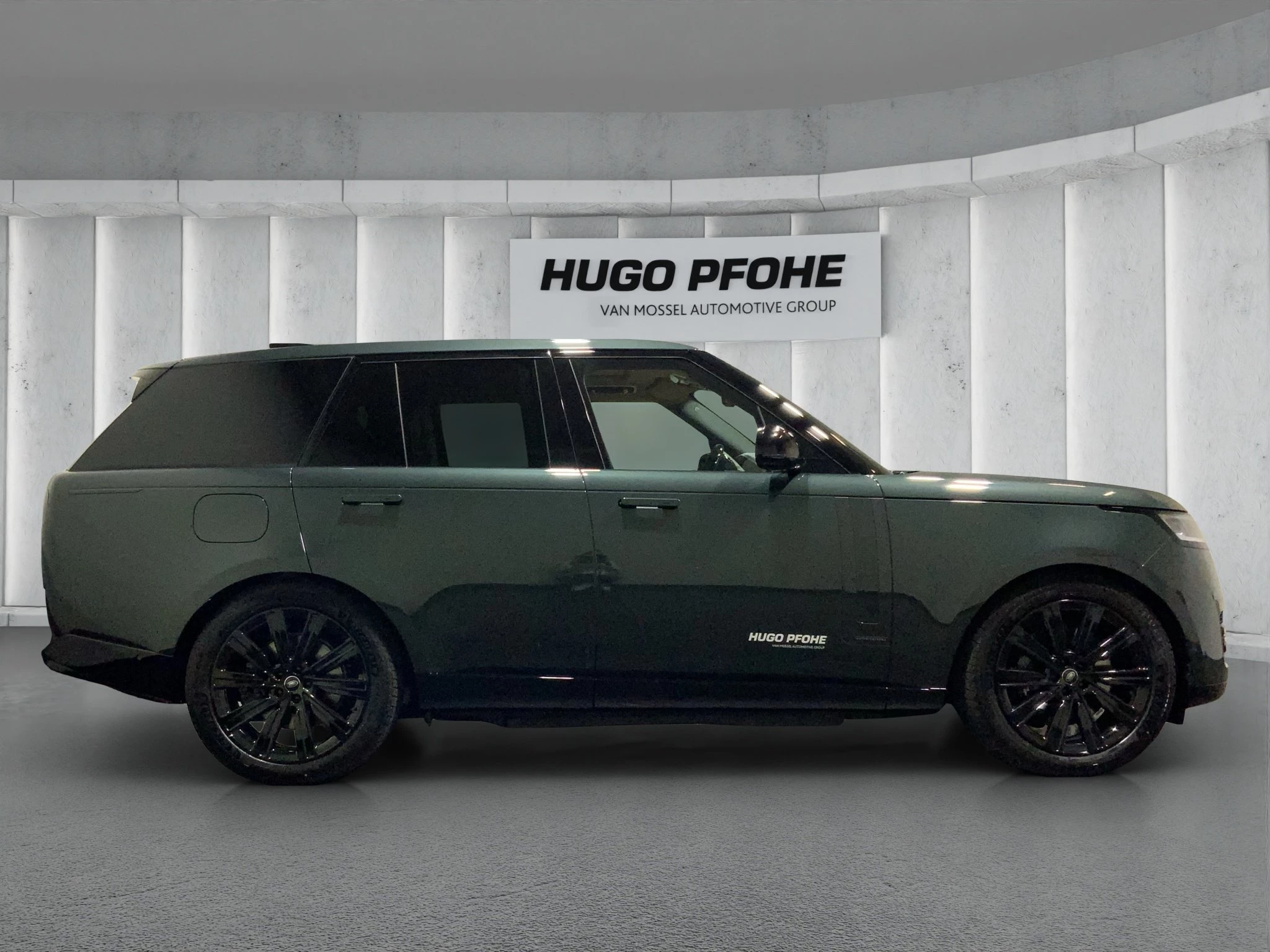 Land Rover-Range Rover-image-5
