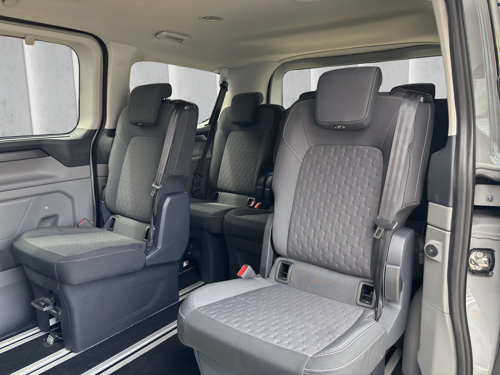 Ford Tourneo Custom Titanium 2.0 EB 320 L1 Aut. *Tourneo 0% Aktion bis zum 31.03.2026 EZ*