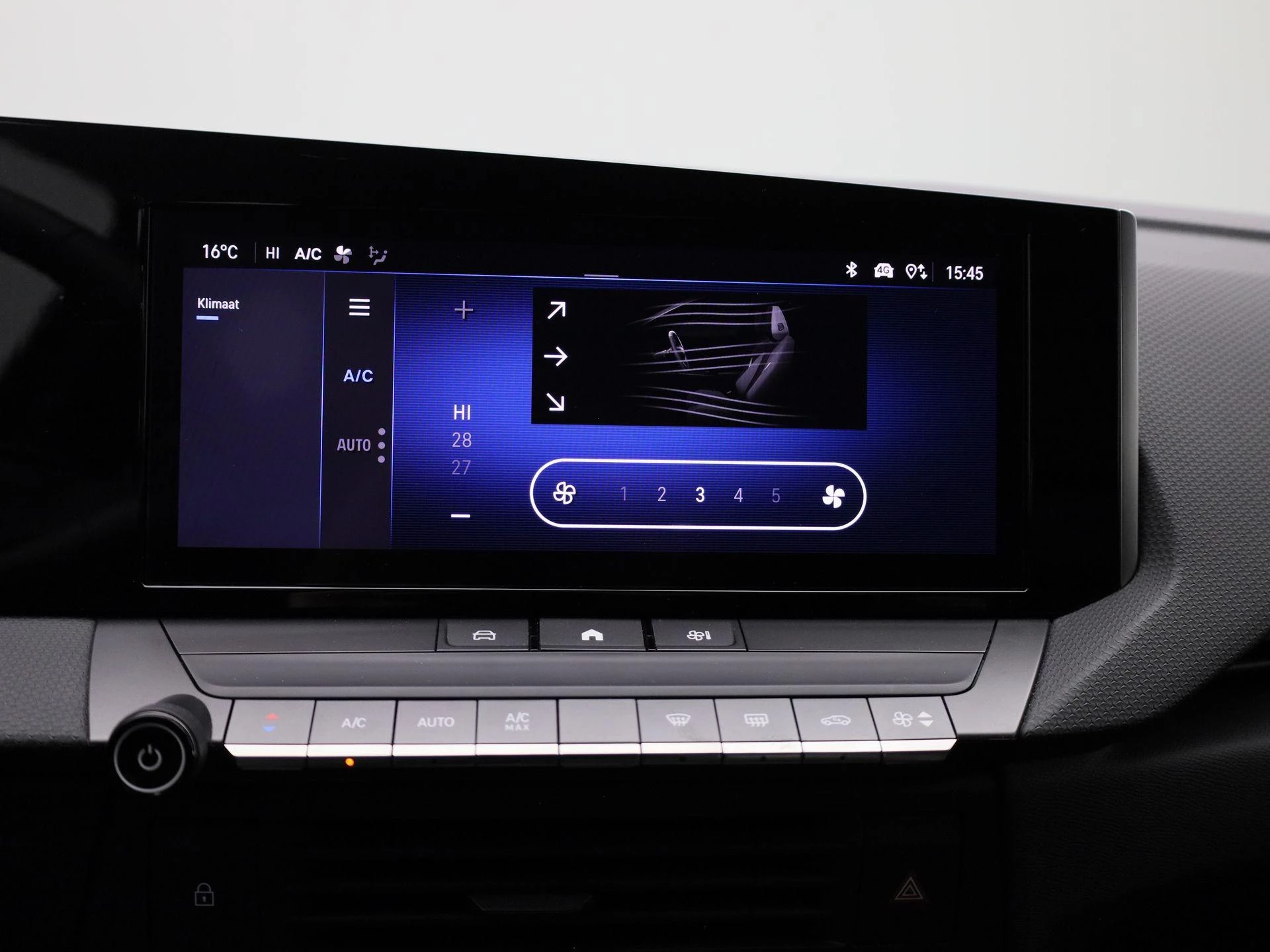 Opel-Astra-image-17