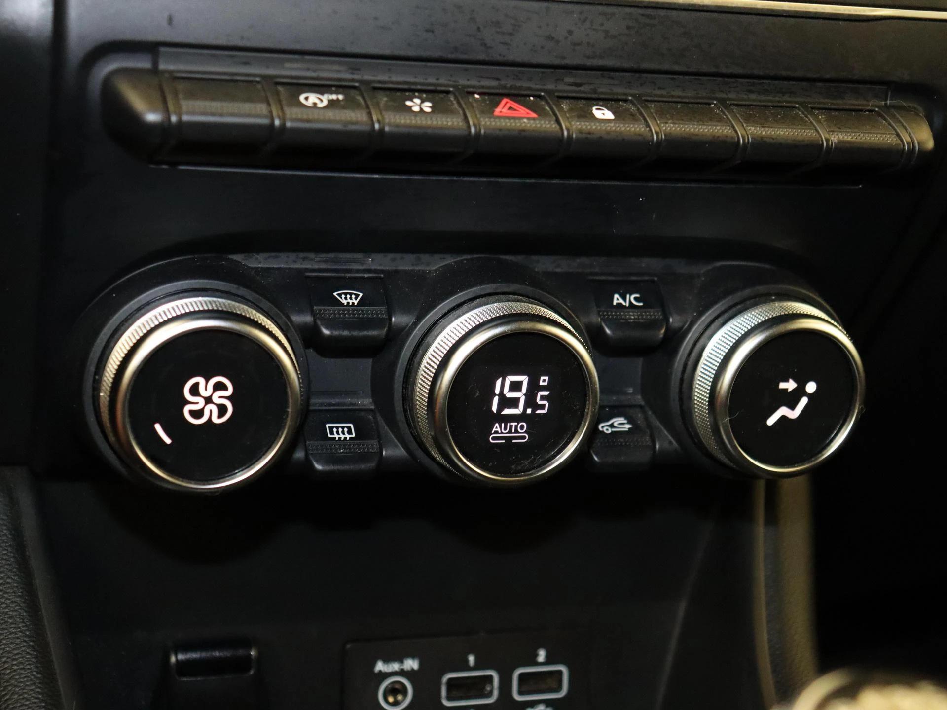 Renault-Captur-image-19