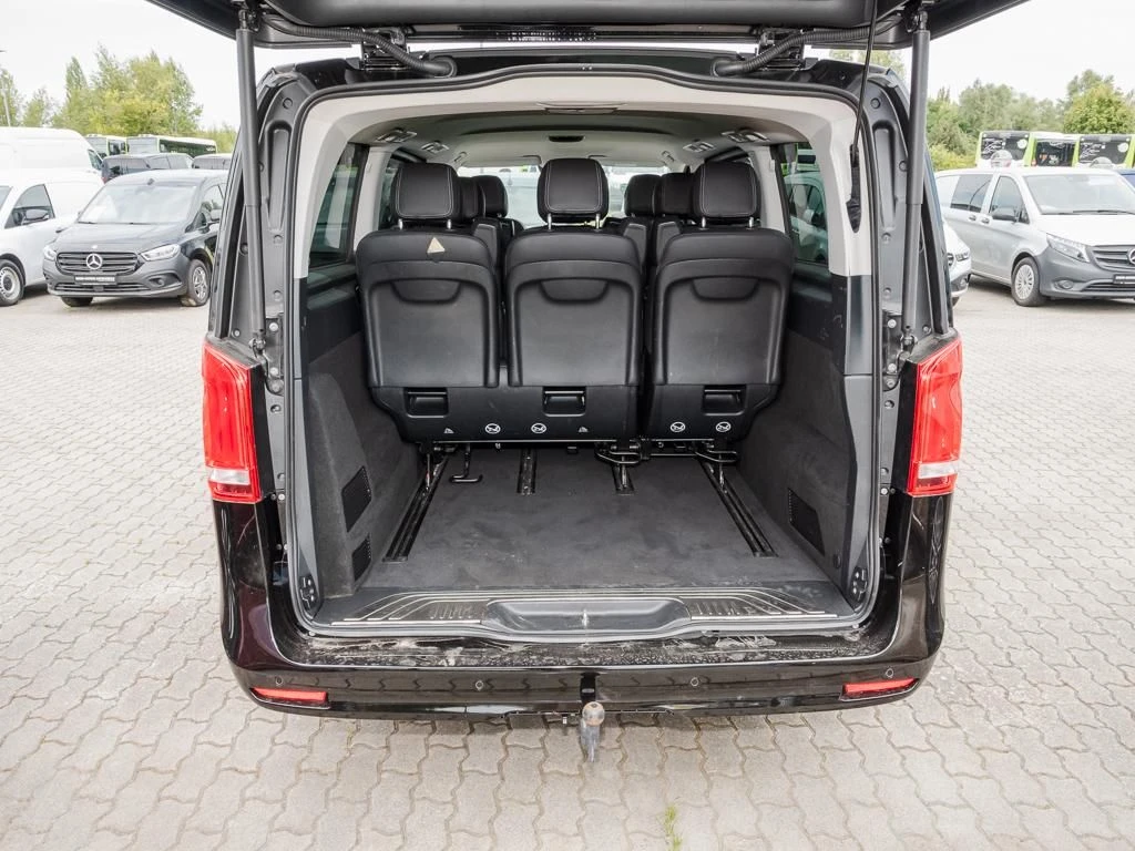 Mercedes-Benz-V-Klasse 300-image-13