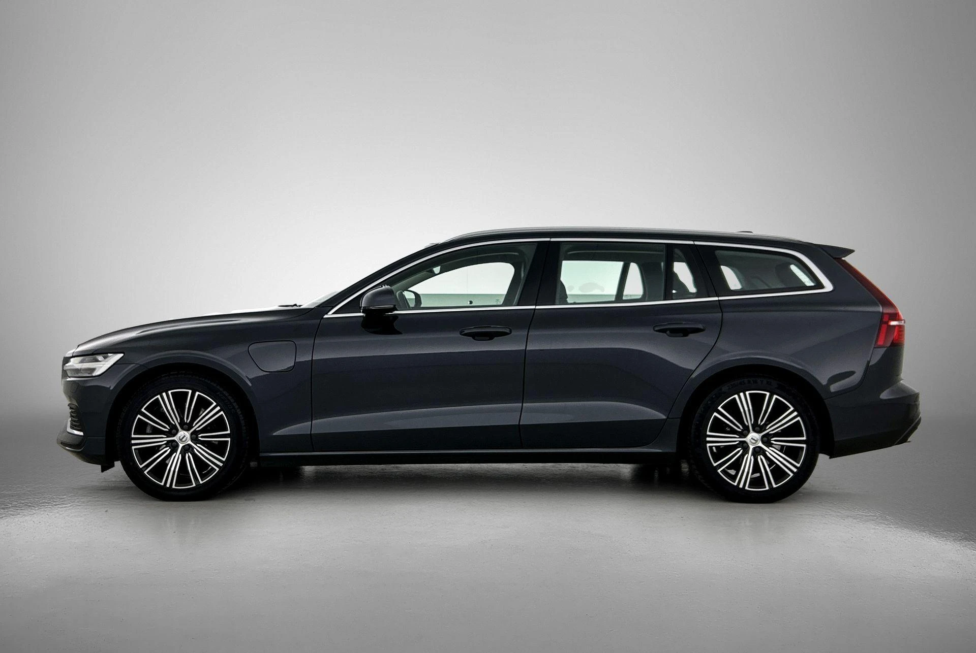 Volvo-V60-image-1
