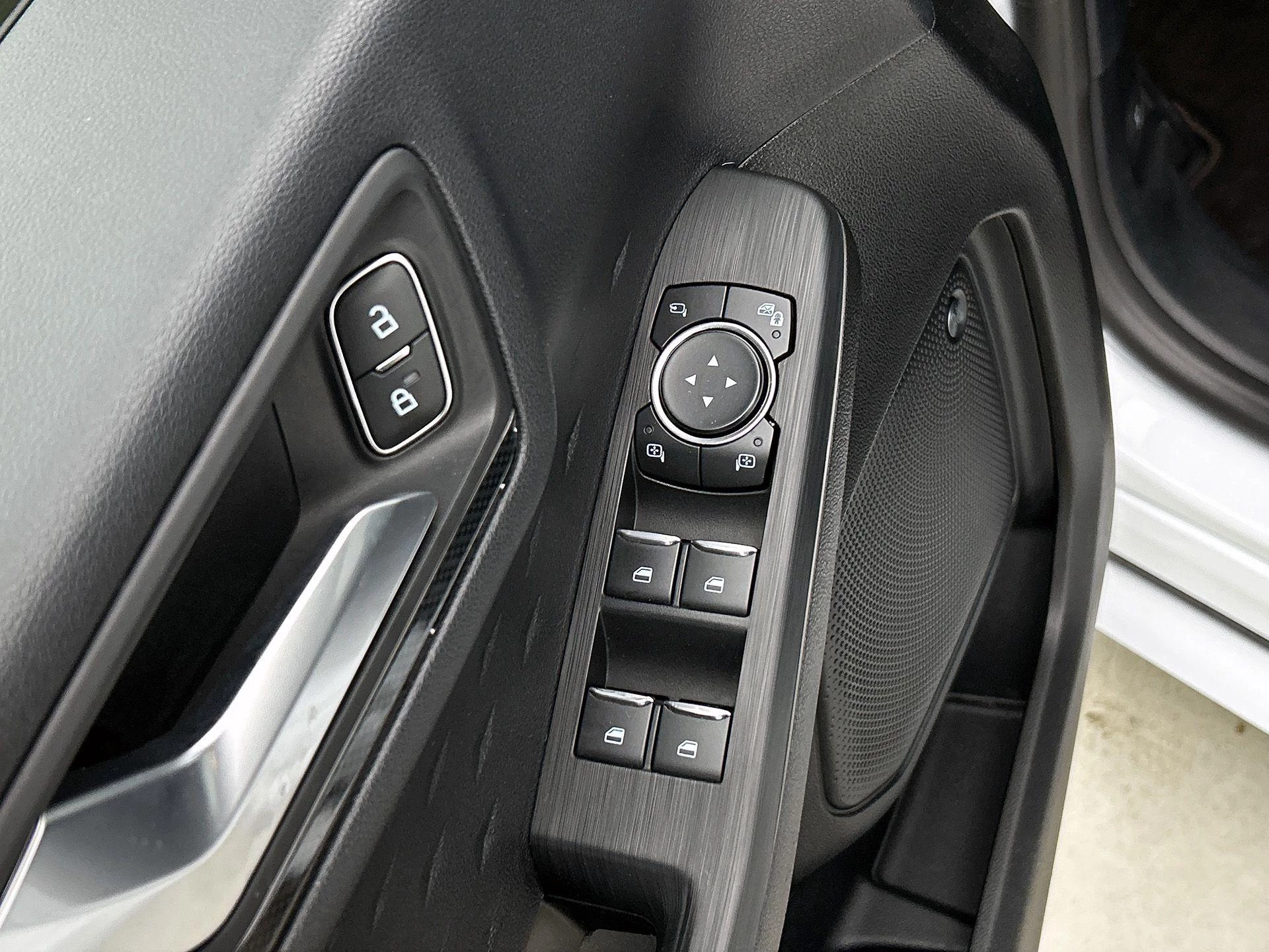 Ford-Kuga-image-29