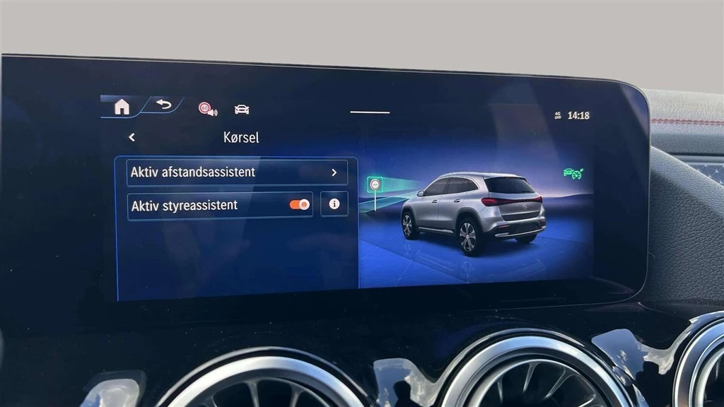 Mercedes-Benz-EQA-image-17