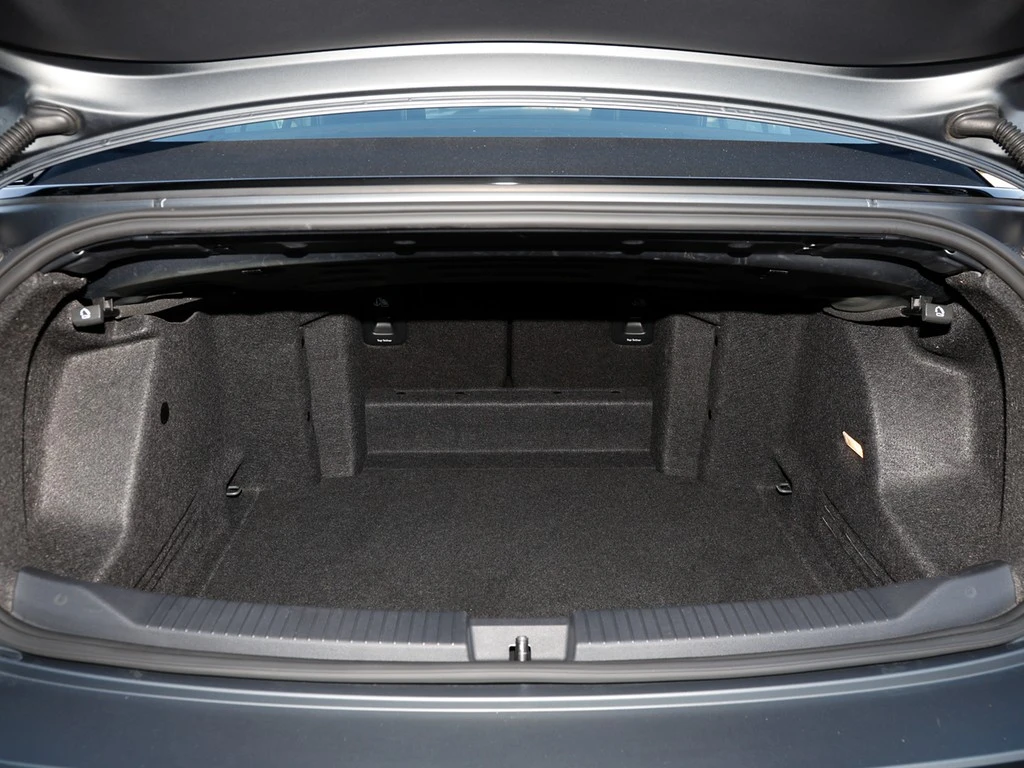 Volkswagen-T-Roc-image-5