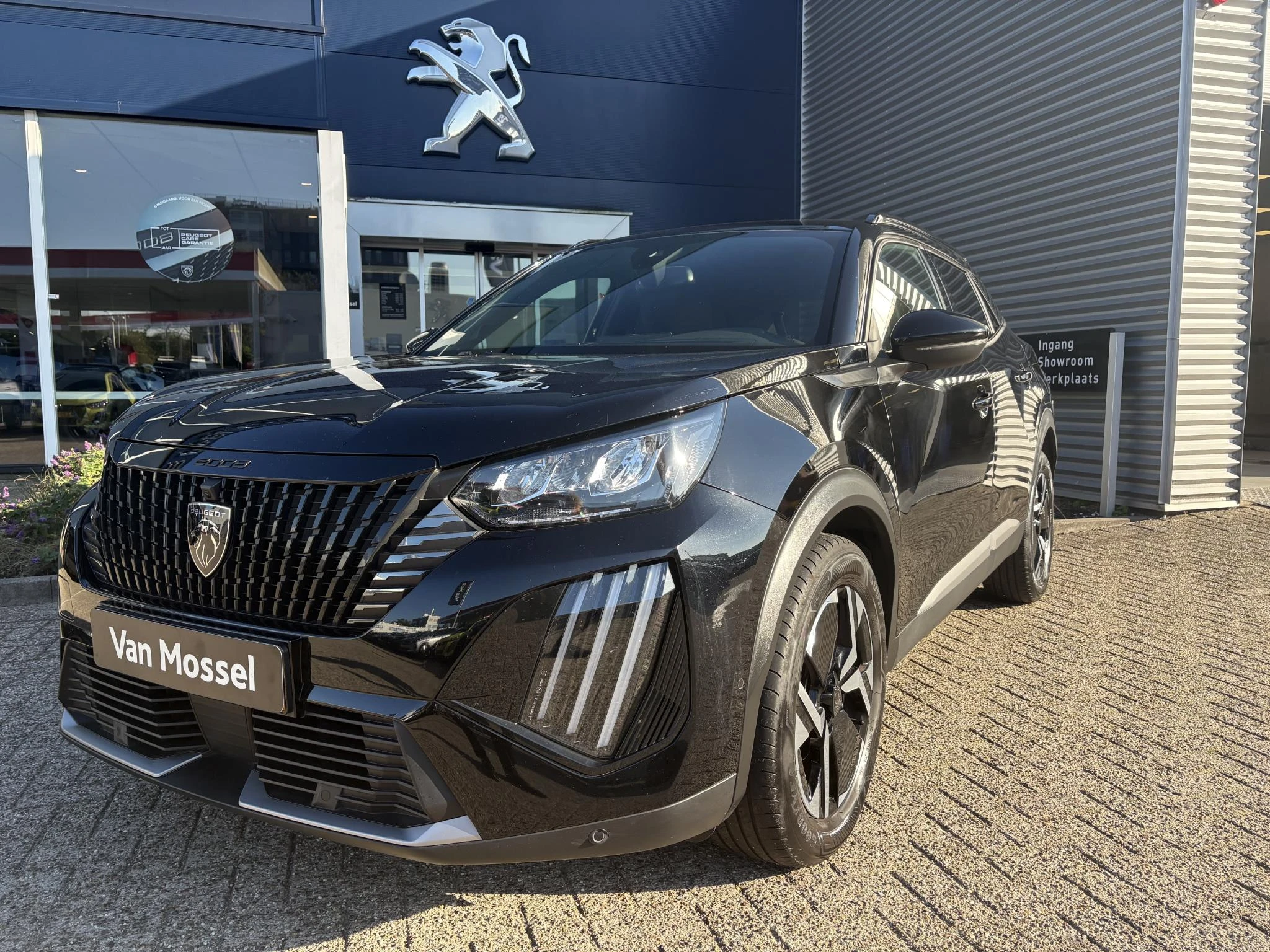 Peugeot-2008-image-1