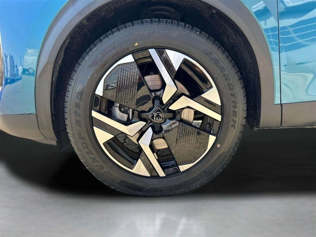 Peugeot-e-2008-image-8