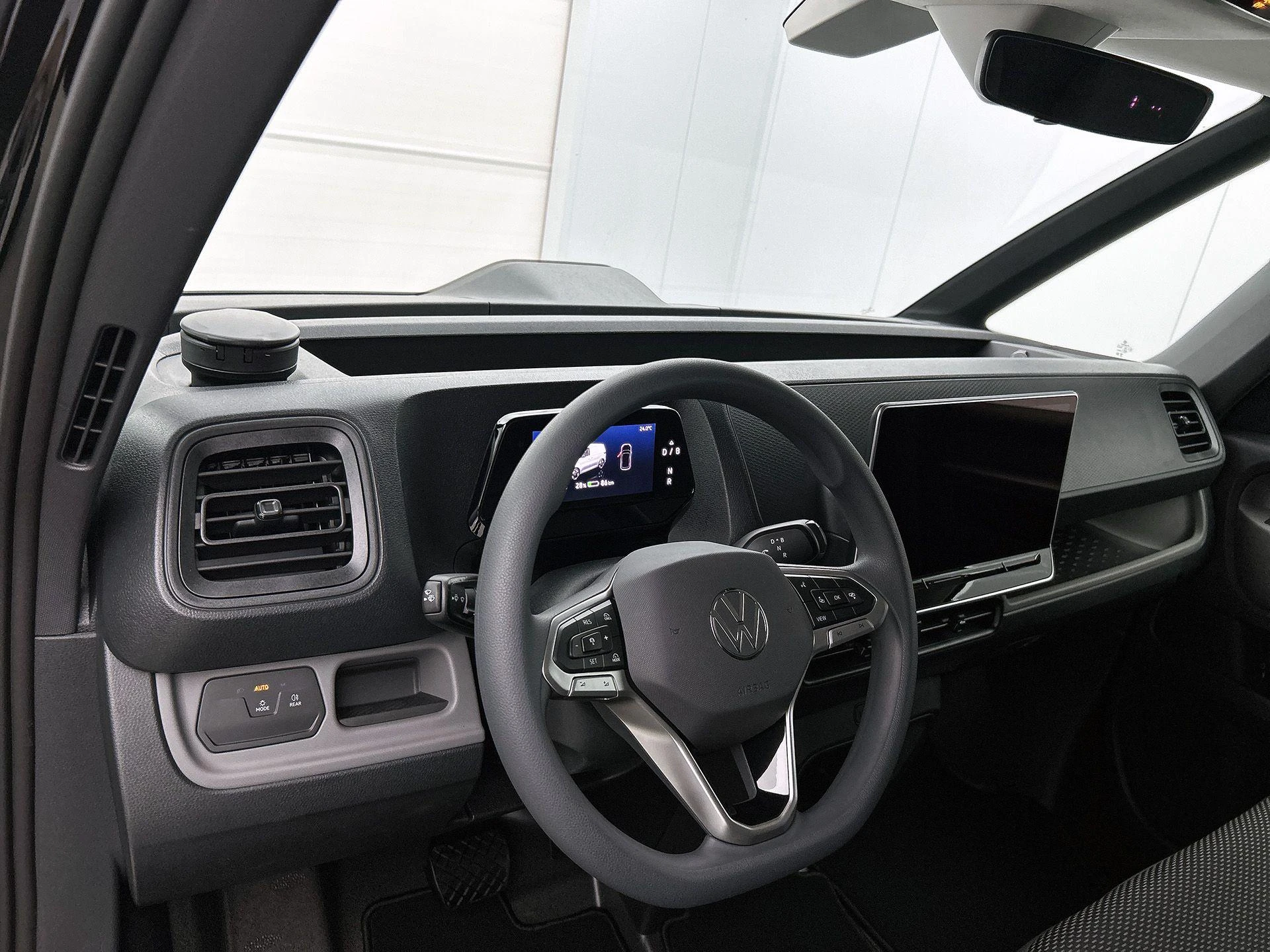 Volkswagen-ID. Buzz Cargo-image-7