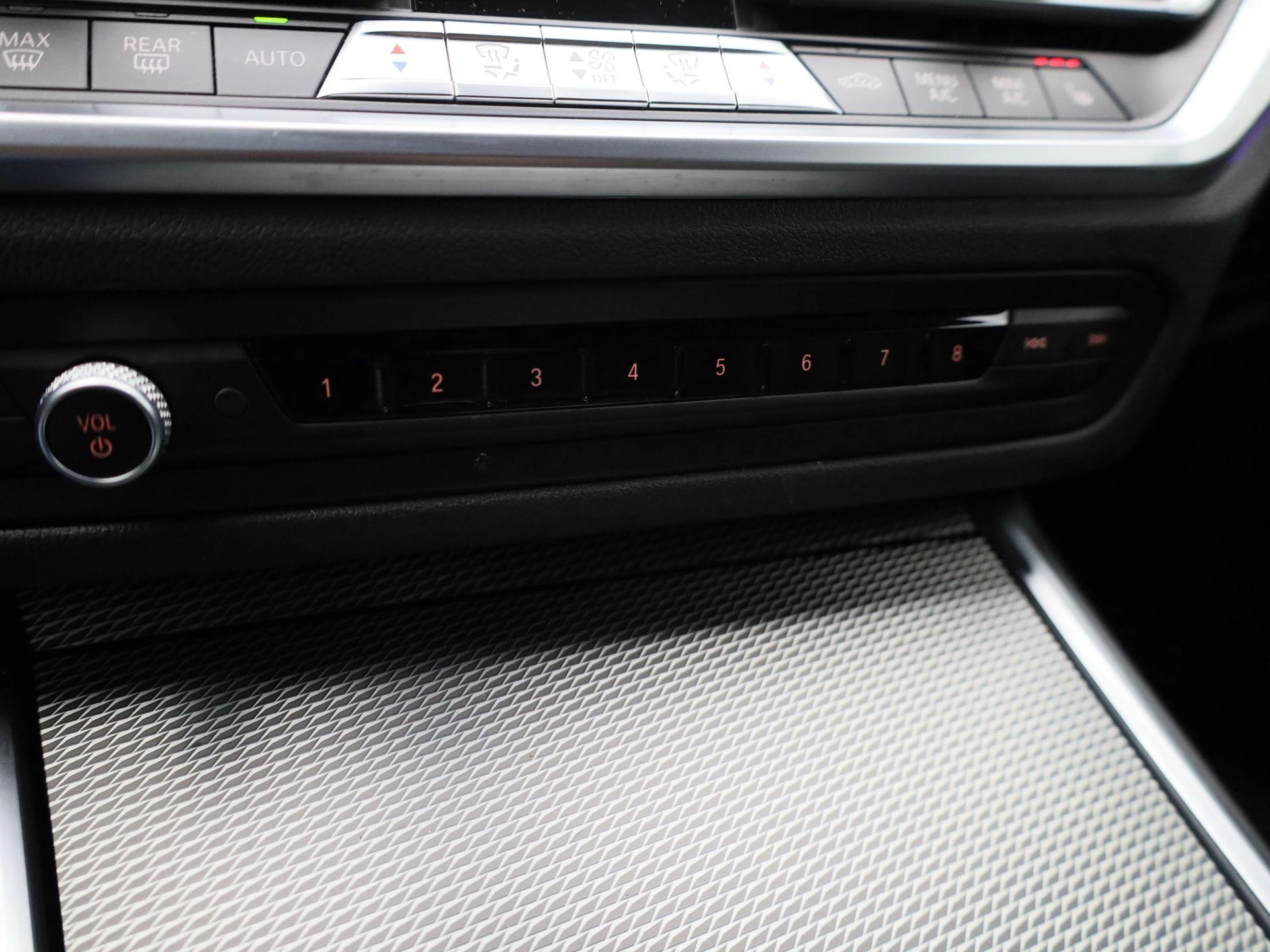 BMW-3 Serie-image-22