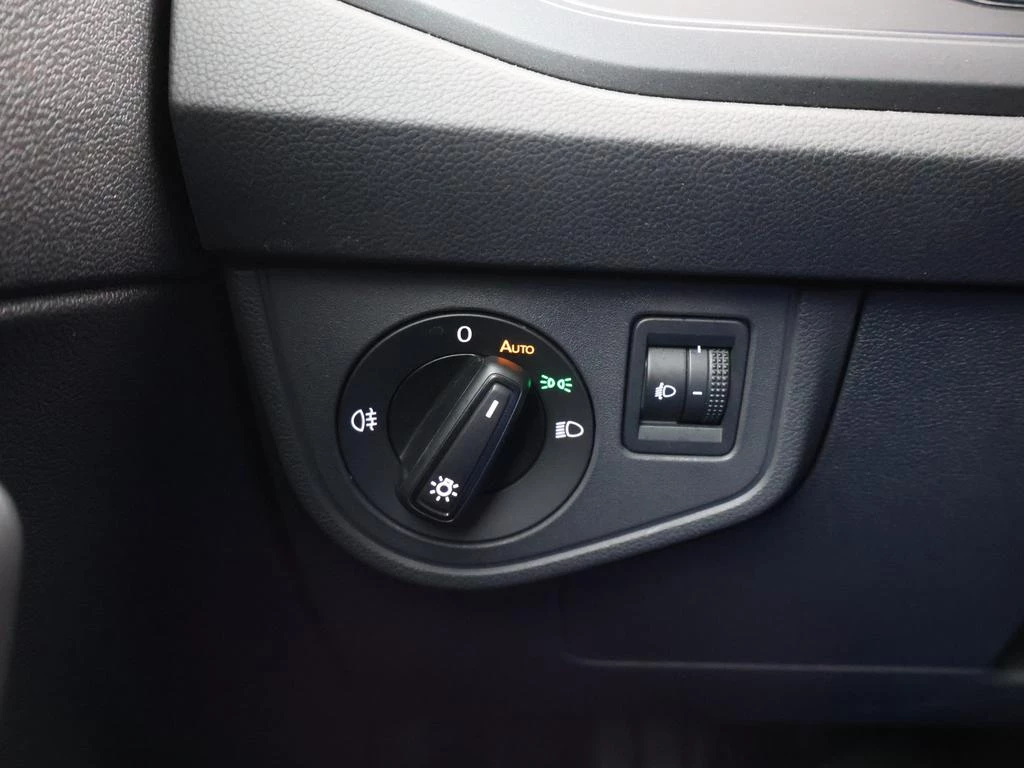 Volkswagen Polo Polo 1.0MPI 80 pk 5 versnellingen manueel *APP CONNECT*DIGITAL DASHBOARD*CRUISE CONTROL*...