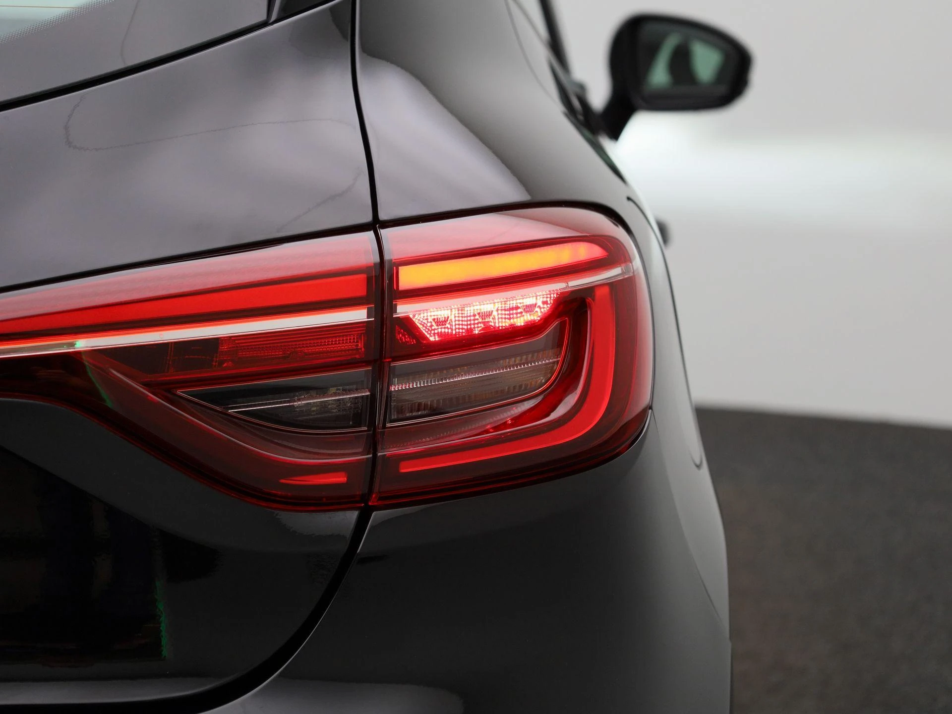 Renault-Clio-image-32