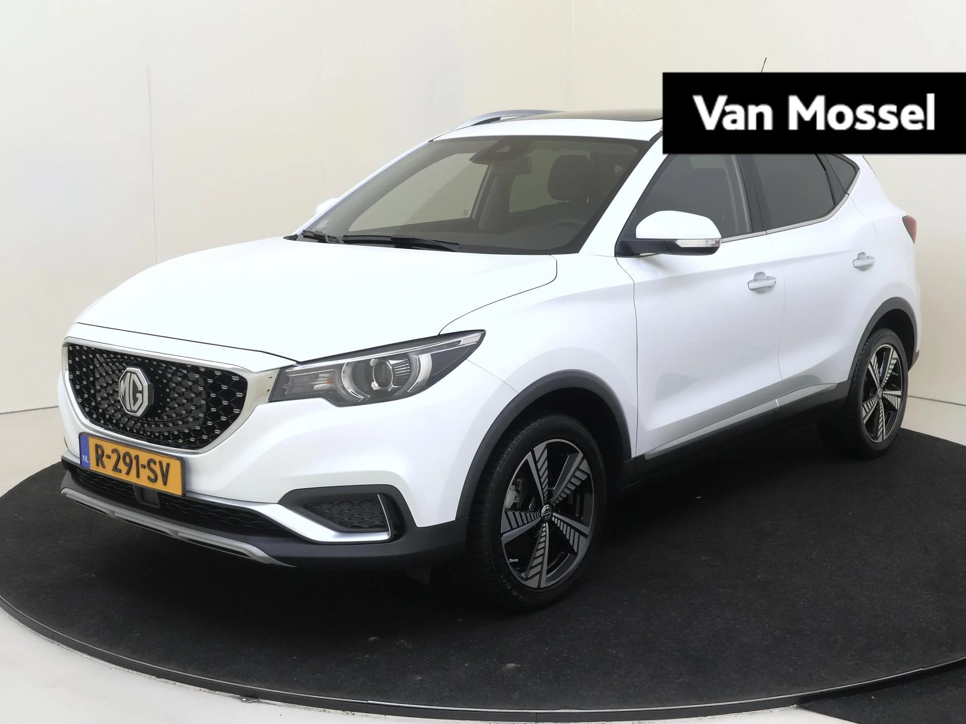 MG-ZS EV-image-0