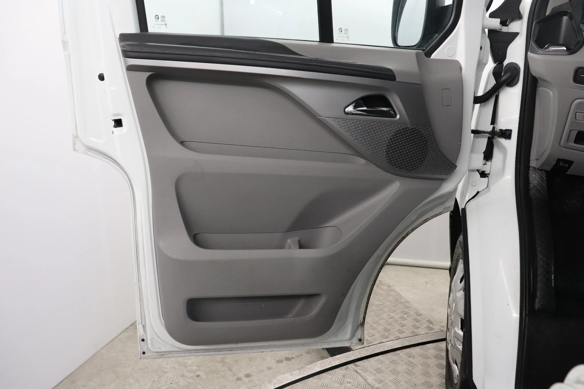 Maxus Deliver7 L1H1 77kWh