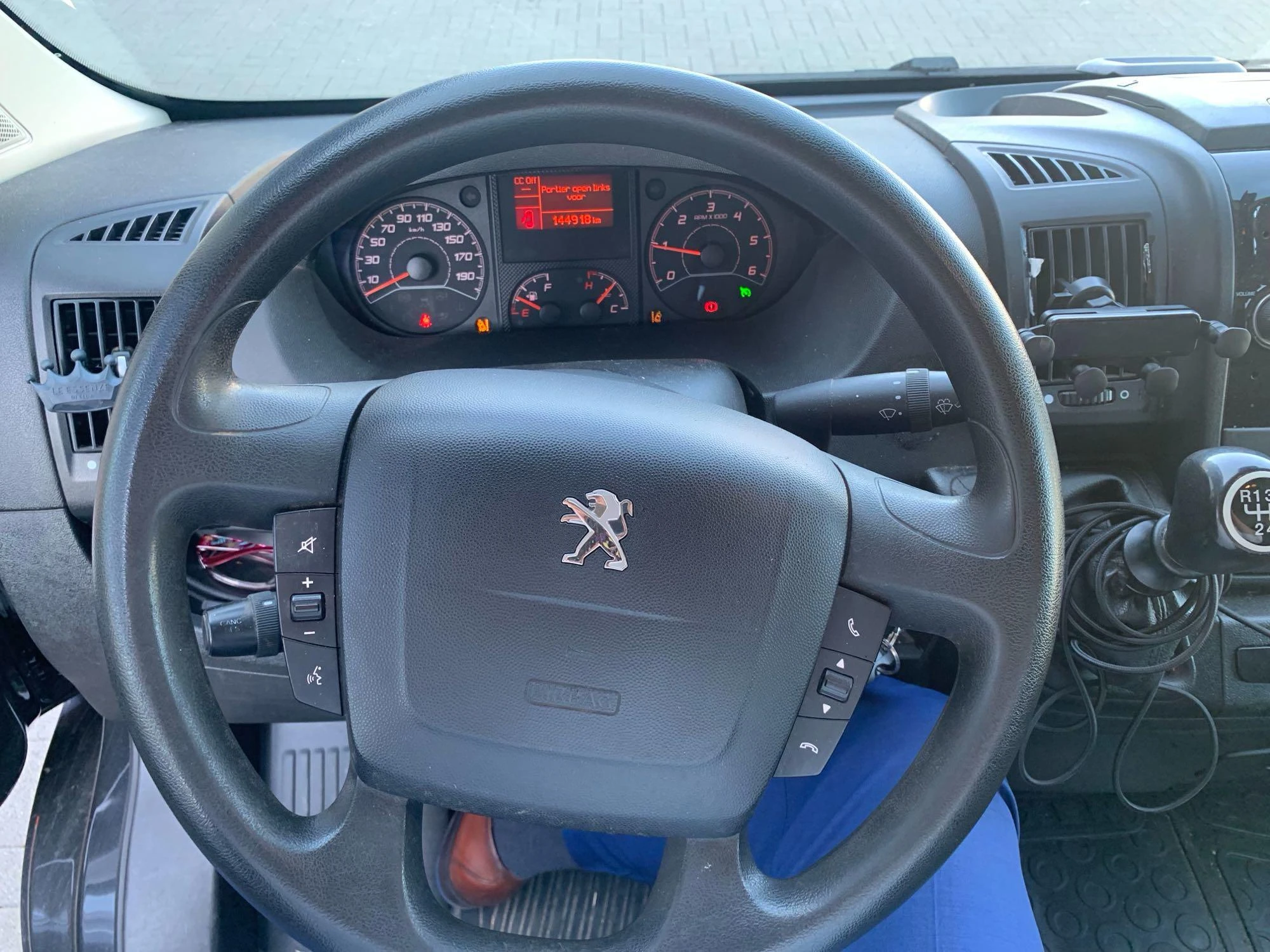 Peugeot-Boxer-image-6