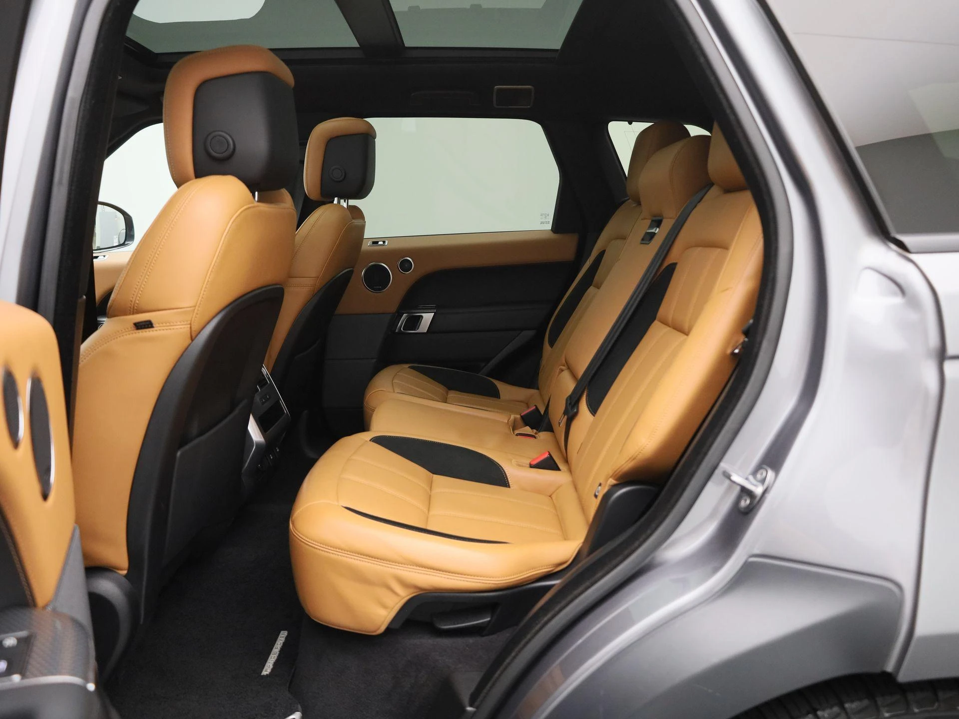 Land Rover-Range Rover Sport-image-11