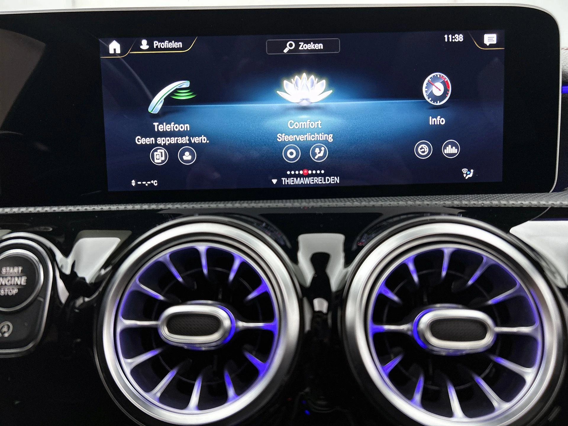 Mercedes-Benz-CLA-image-30