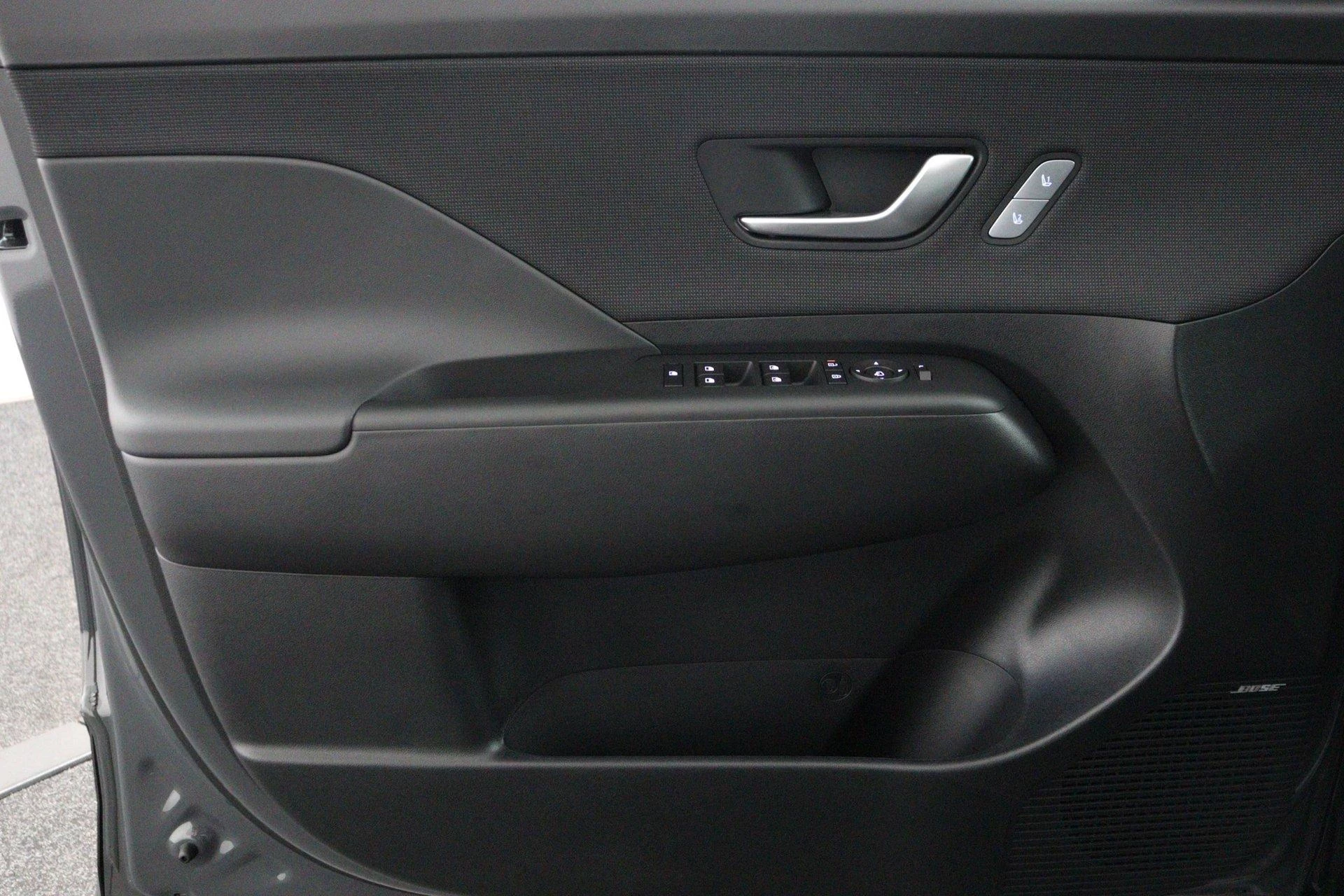 Hyundai Kona 1.6 GDI HEV Premium Sky