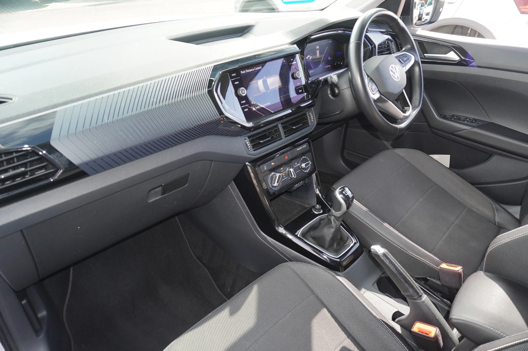 Volkswagen-T-Cross-image-1