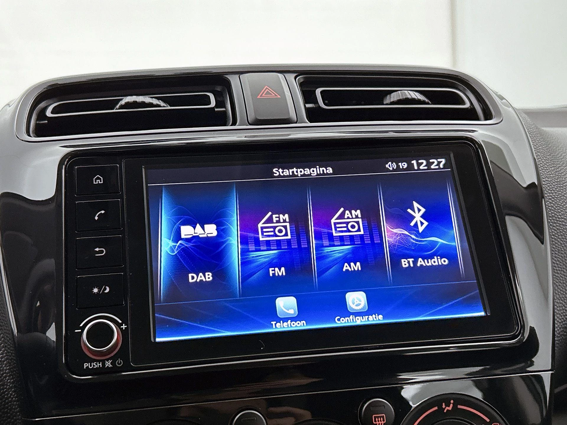 Mitsubishi-Space Star-image-26