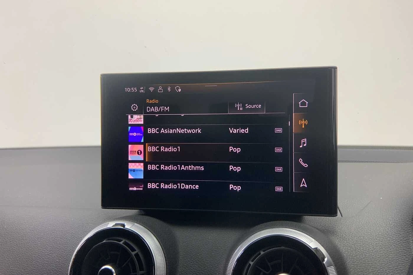 Audi-Q2-image-15