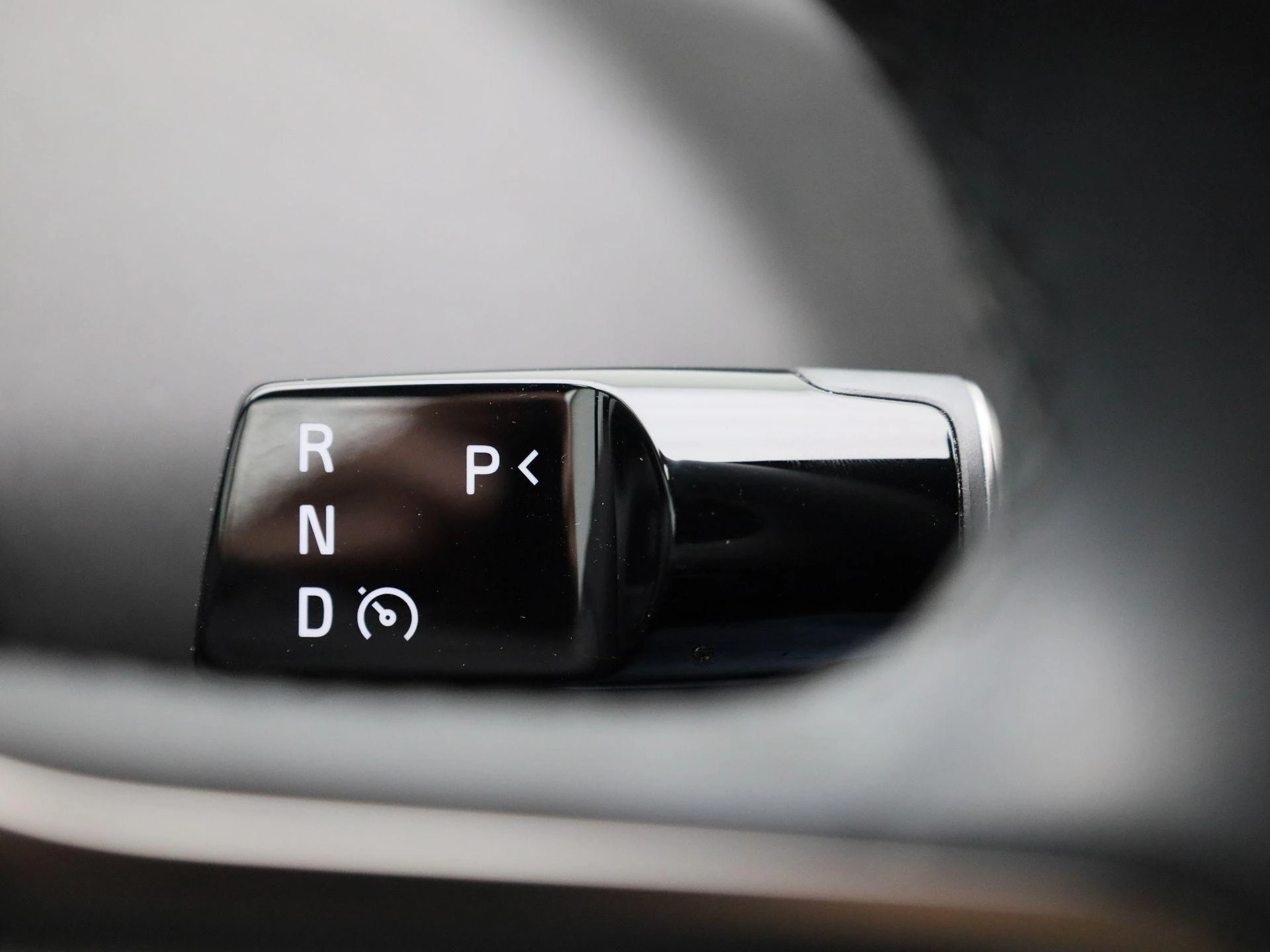 Volvo-EX30-image-23