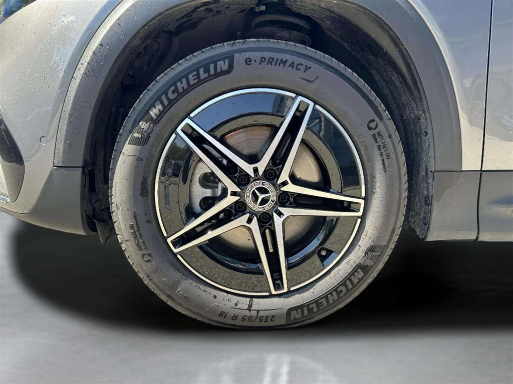 Mercedes-Benz-EQB-image-8