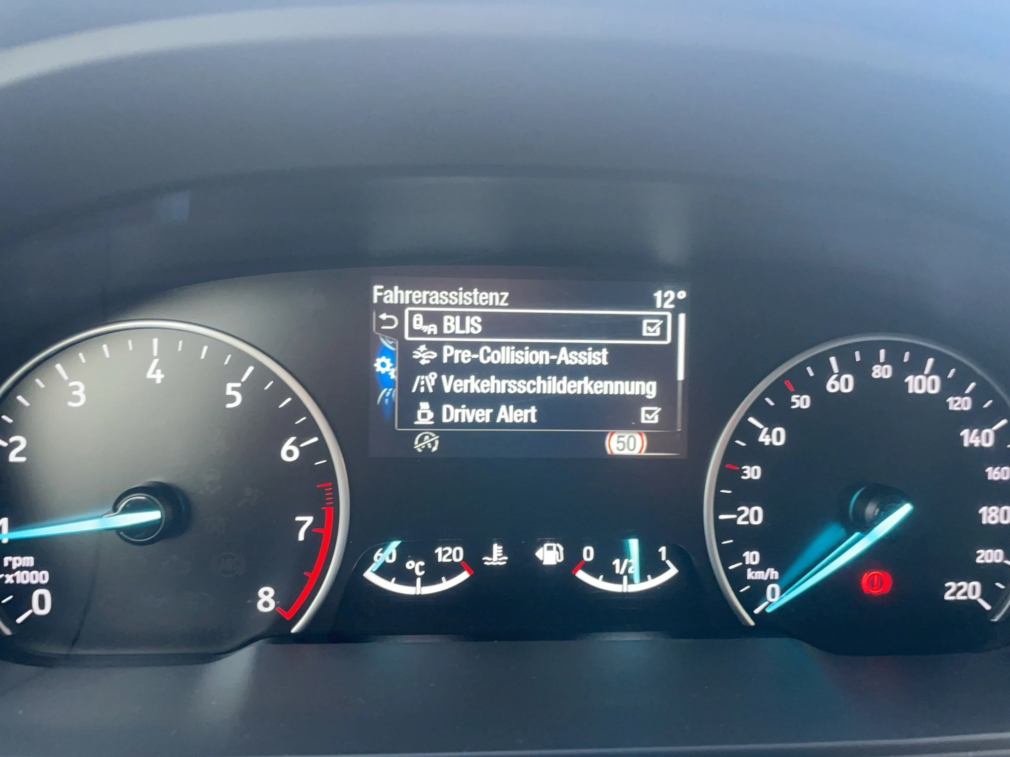 Ford-EcoSport-image-18