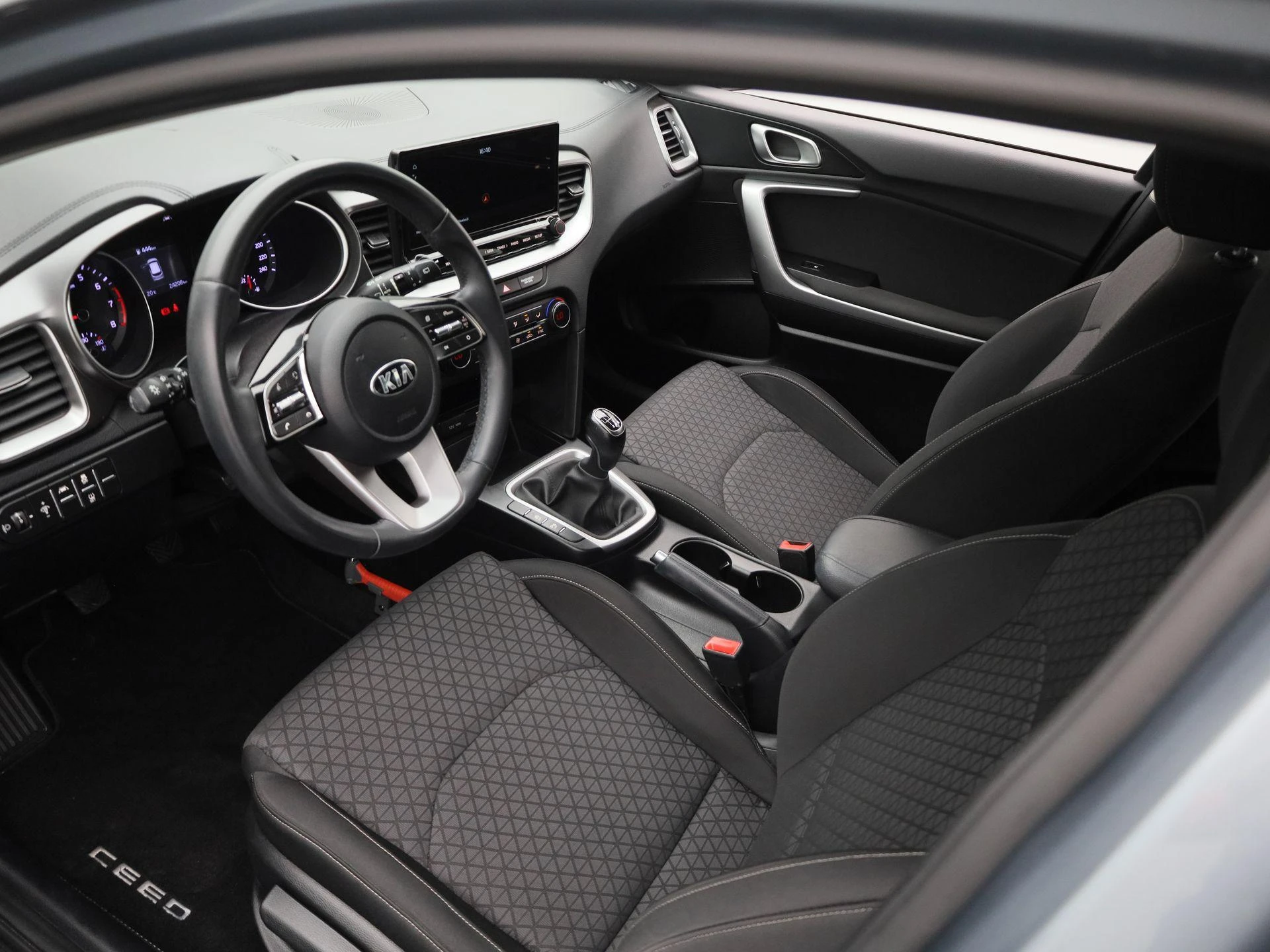 Kia-Ceed Sportswagon-image-15