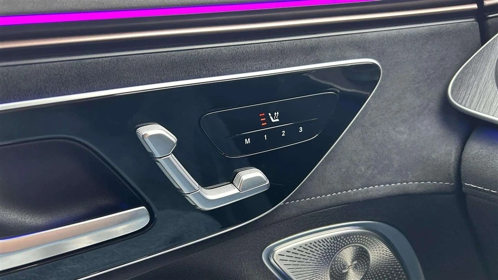Mercedes-Benz-EQE-image-10