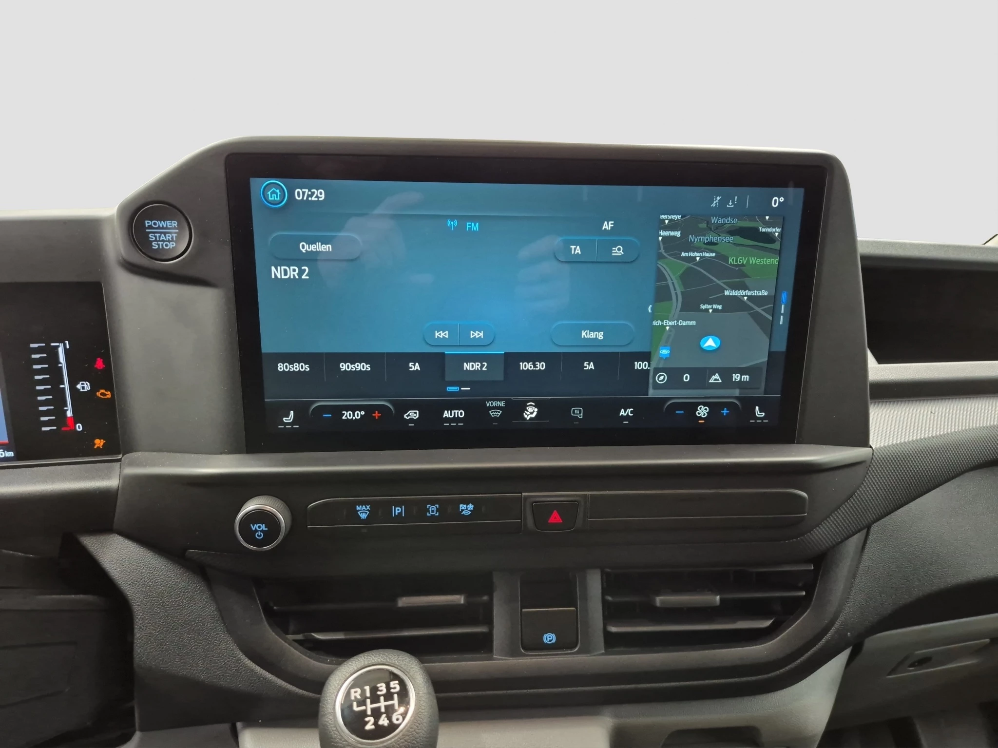 Ford-Transit Custom-image-11