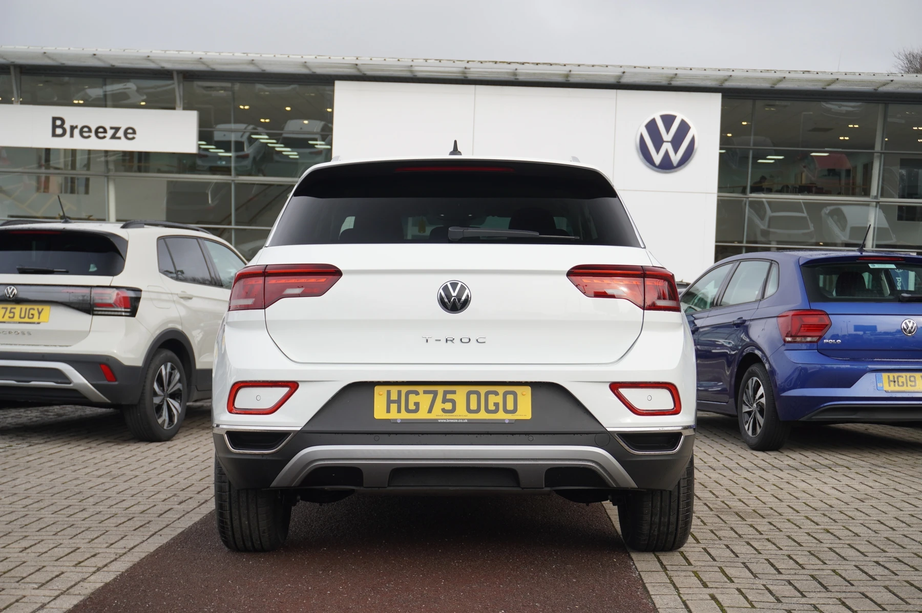 Volkswagen-T-Roc-image-13