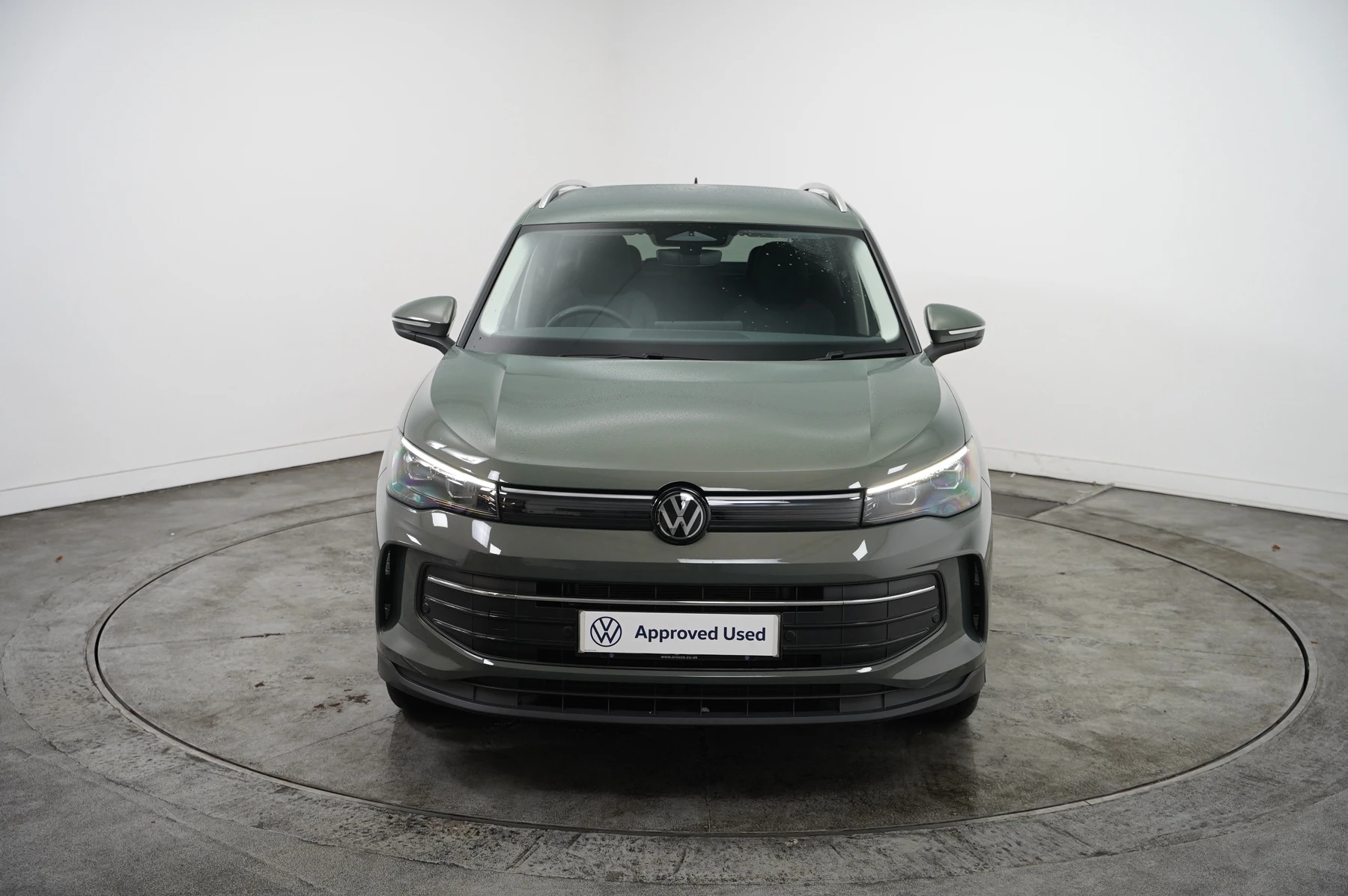 Volkswagen-Tiguan-image-38