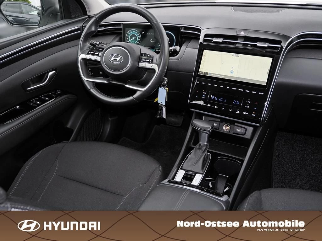Hyundai Tucson 1.6 T-GDI SELECT 2WD SHZ LHZ NAVI KAMERATL TUCSON 1.6 T-GDI SELECT 2WD SHZ LHZ NAVI KAMERA