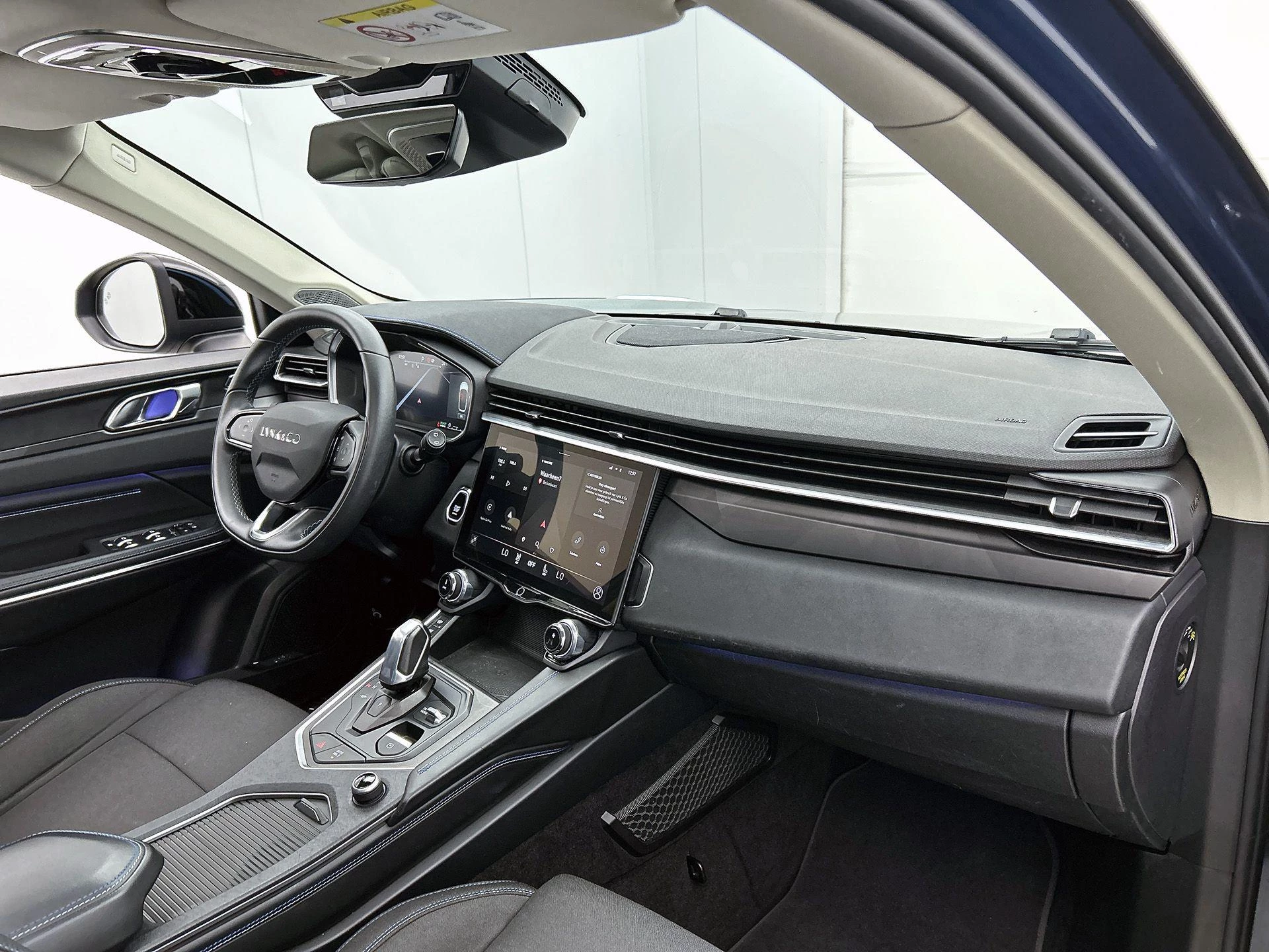 Lynk & Co-01-image-19