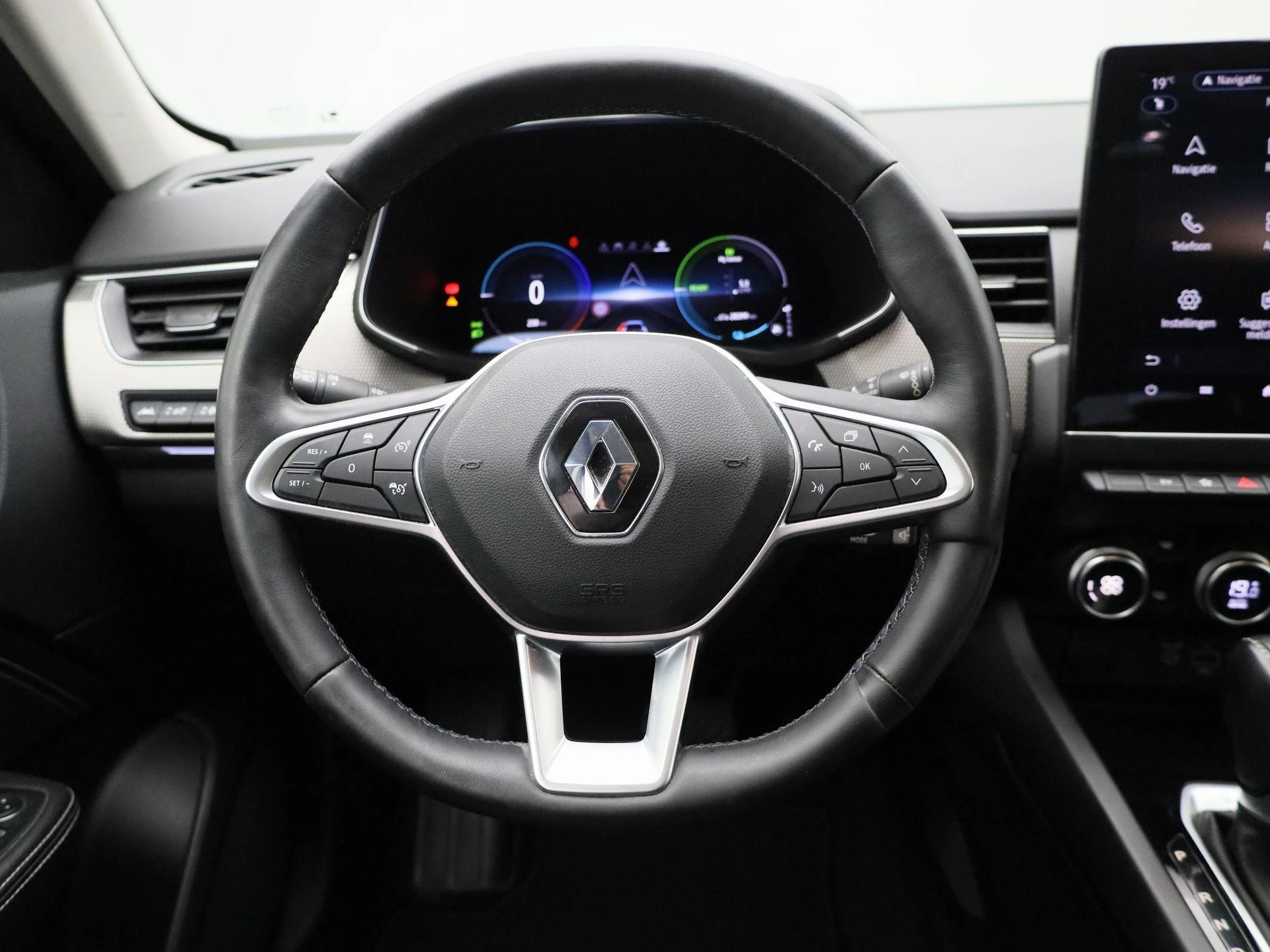 Renault-Arkana-image-6