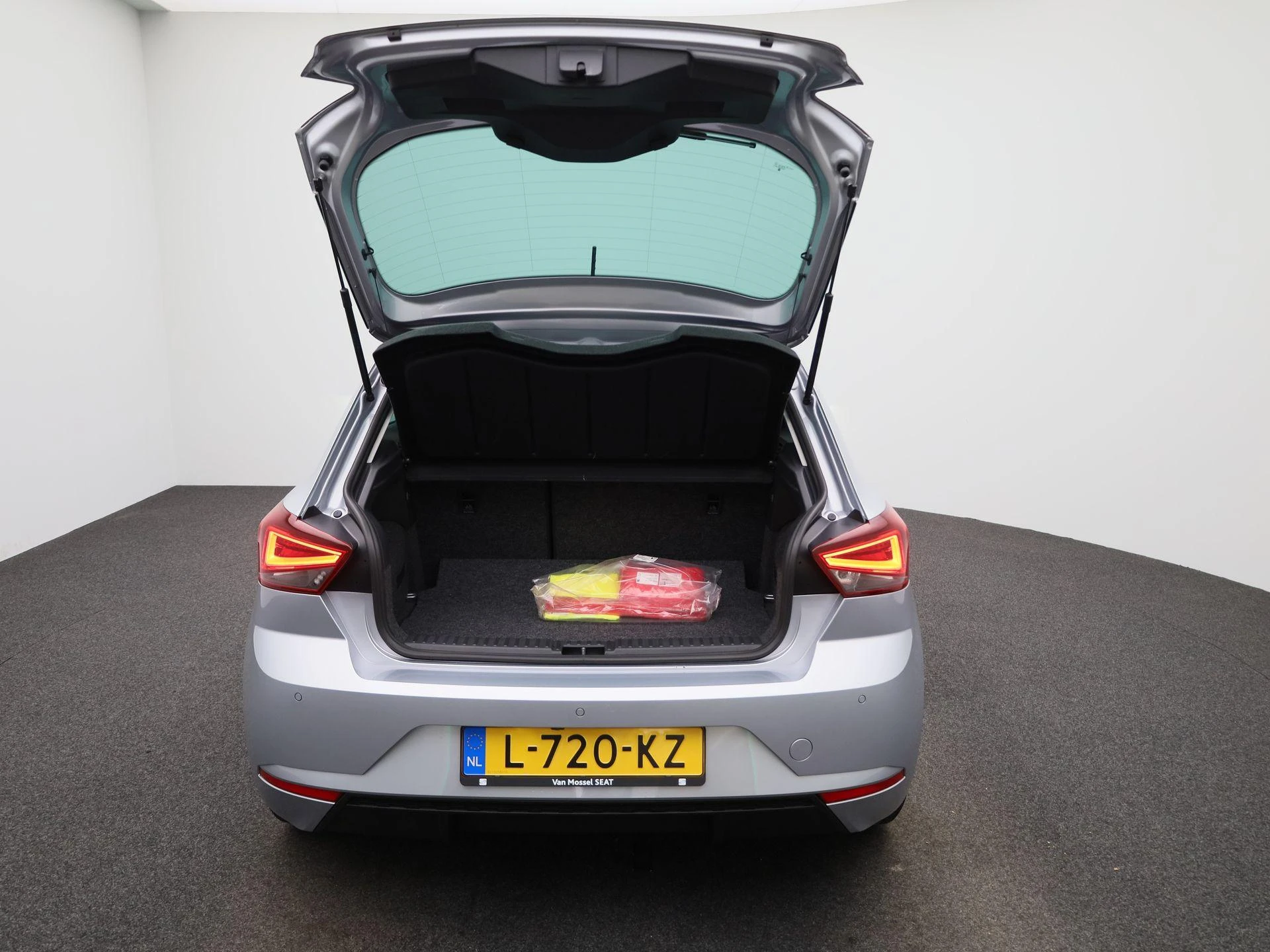 SEAT-Ibiza-image-11