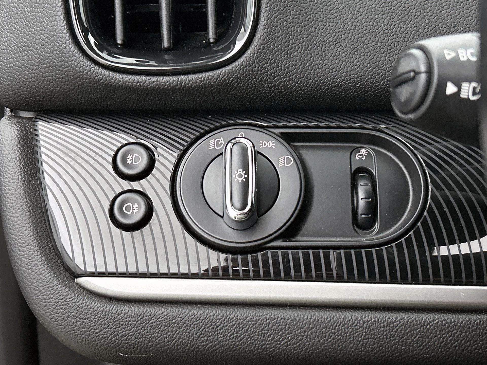 MINI-Countryman-image-29